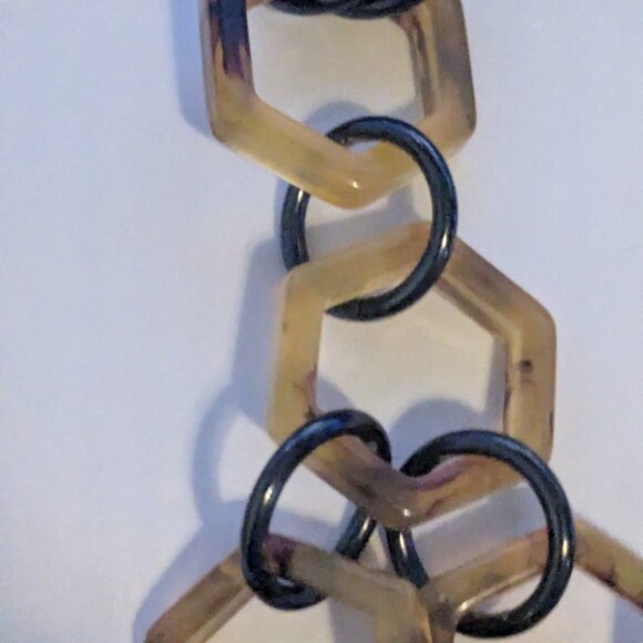 LIA SOPHIA Galapagos Faux Tortoise Shell Honeycomb Bib Necklace - Picture 4 of 6